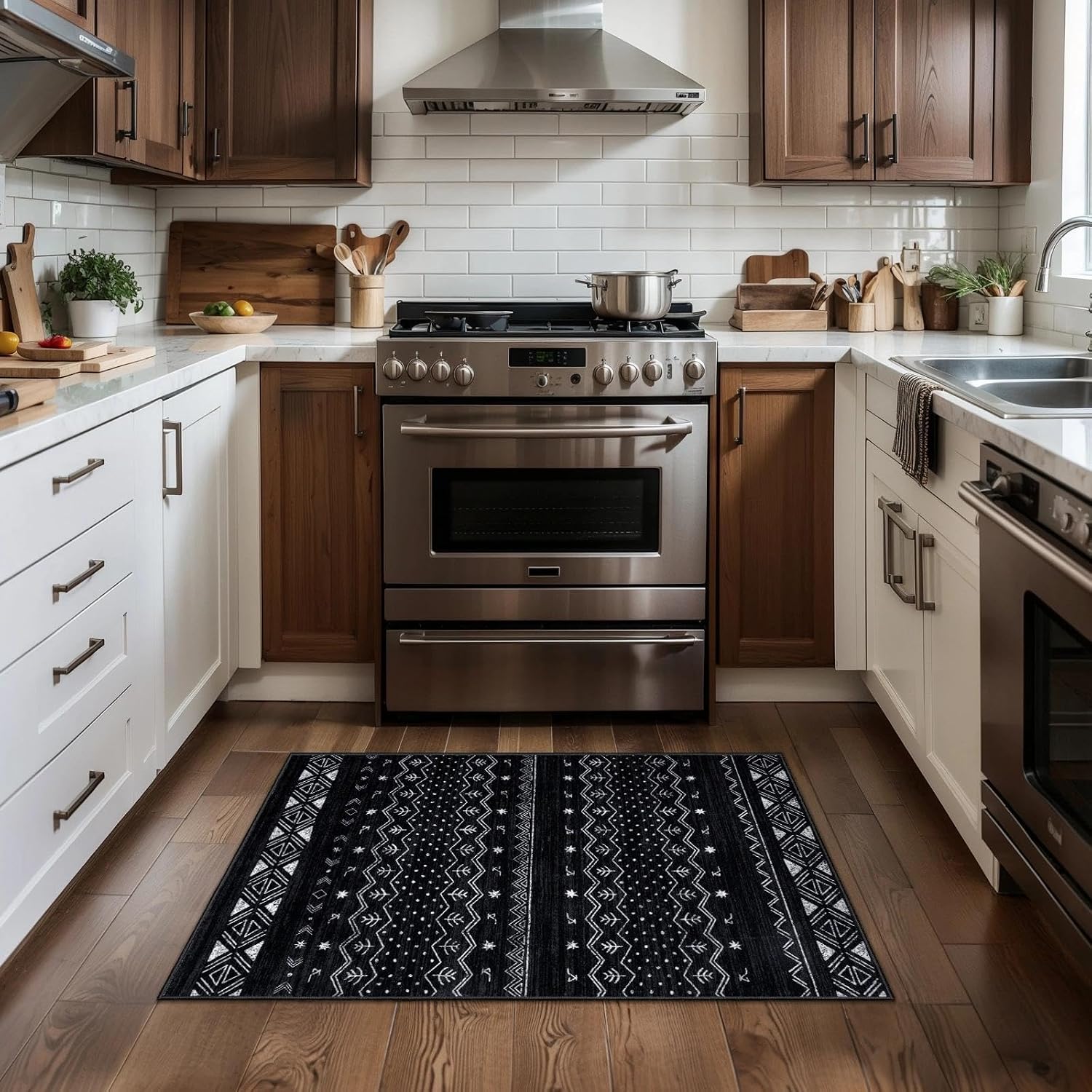 2x3 Black and White Moroccan Washable Small Rug - Non-Slip Door Mat