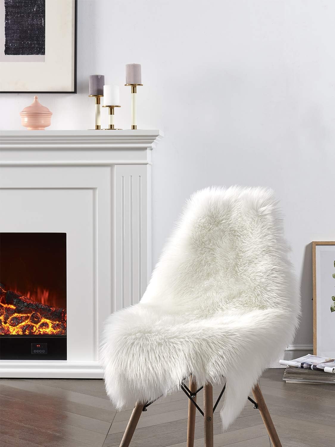 SERISSA Faux Sheepskin Shaggy Area Rug, 2'x3' Luxurious White Furry Accent Rug & Seat Pad for Bedroom, Living Room, Sofa Decor & Chair Cover