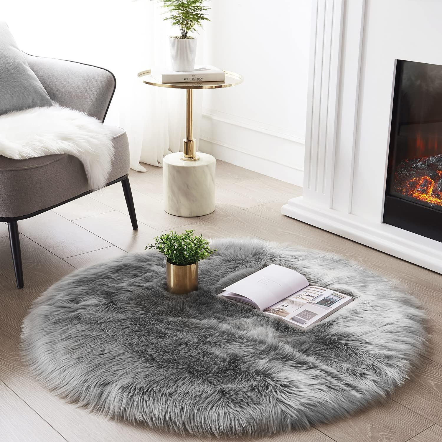 SERISSA Faux Sheepskin Shaggy Round Area Rug, 3' Circular Ultra-Soft Fluffy Floor Carpet for Bedroom, Kids Room & Nursery – Luxurious Light Grey Furry Decor