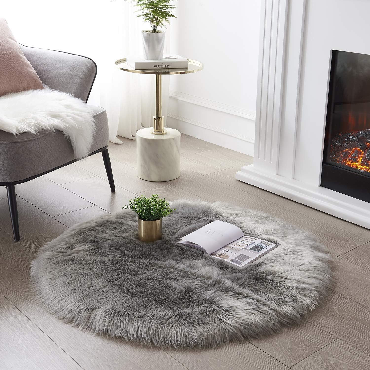 SERISSA Faux Sheepskin Shaggy Round Area Rug, 3' Circular Ultra-Soft Fluffy Floor Carpet for Bedroom, Kids Room & Nursery – Luxurious Light Grey Furry Decor
