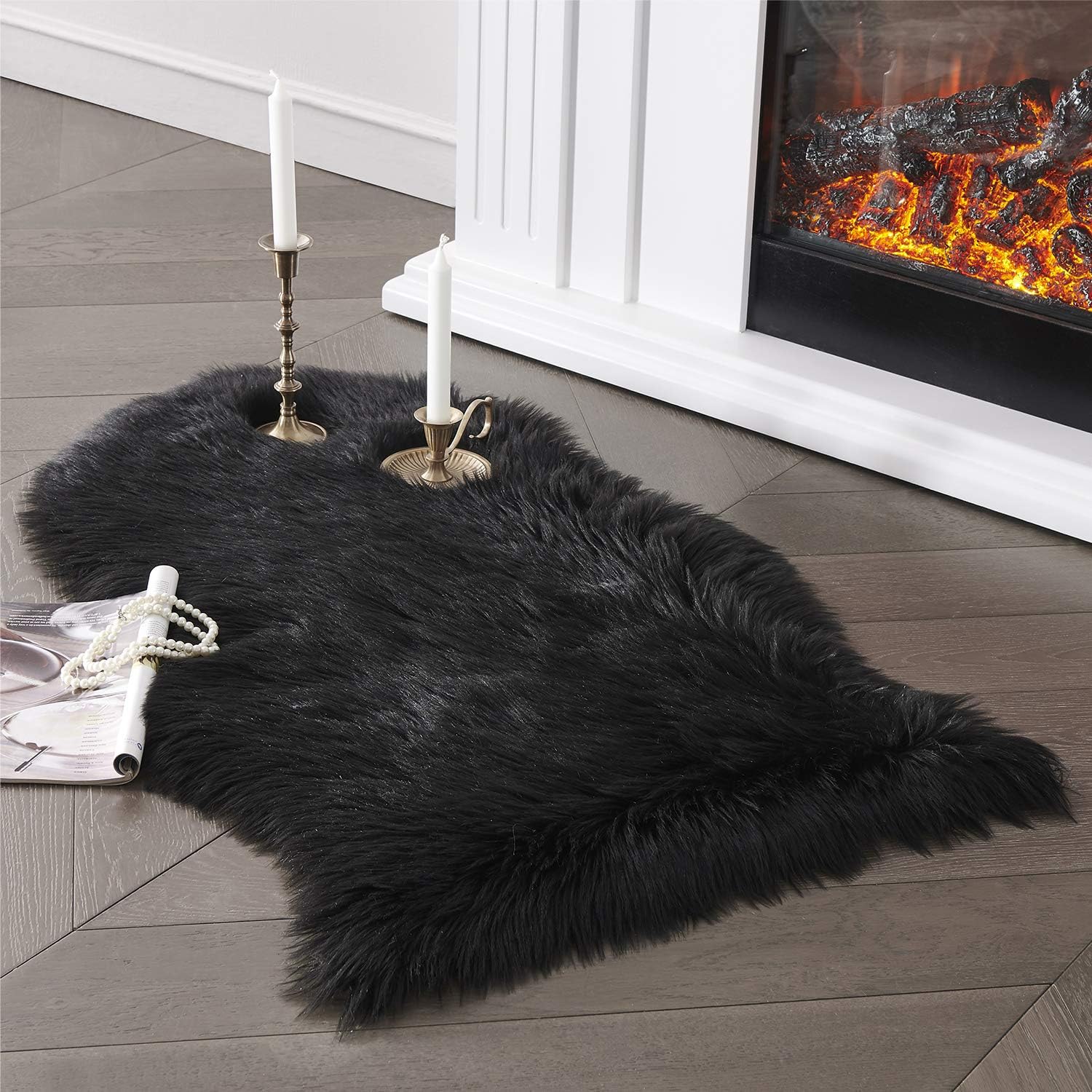 SERISSA Faux Sheepskin Shaggy Area Rug, 2'x3' Luxurious White Furry Accent Rug & Seat Pad for Bedroom, Living Room, Sofa Decor & Chair Cover