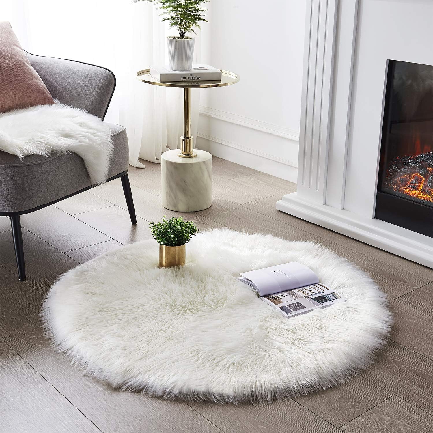 SERISSA Faux Sheepskin Shaggy Round Area Rug, 3' Circular Ultra-Soft Fluffy Floor Carpet for Bedroom, Kids Room & Nursery – Luxurious Light Grey Furry Decor